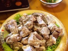 铜锅腊排骨火锅-民食香·腊排骨野生菌美食(木府店)