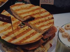 -Catch Bagel(芳草地店)