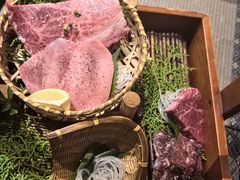 -山川小町·极番烧肉(新地假日广场店)