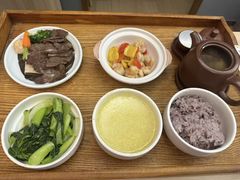 -雪梅月子中心(华侨城店)