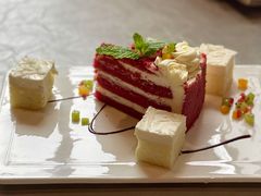 经典红丝绒芝士-YUE·6·西式融合餐厅(外滩六号店)