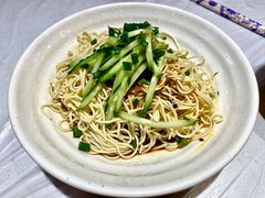 -肥肥虾庄·金牌油焖大虾(首义路店)