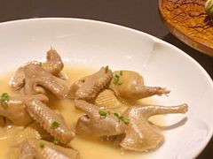 淮扬老卤盐水乳鸽-逸道(益丰·外滩源店)