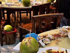 -三亚火车头万人海鲜广场