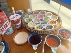 -包整·丝娃娃(一览甲秀楼风景店)