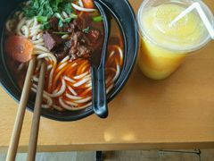 -三千粉牛肉米粉(来客茂店)