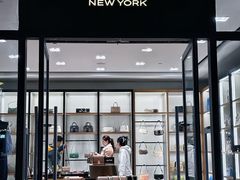 -王府井奥莱临潼小镇(临潼店)