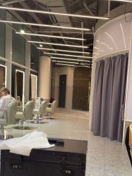 -PE SALON 