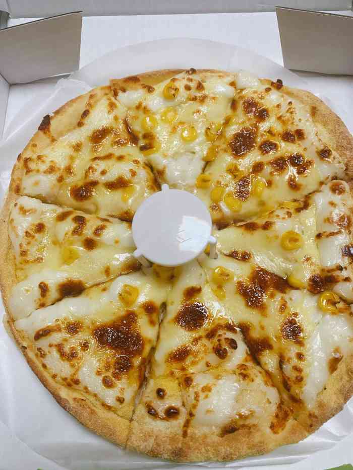 沫汐披萨(鸳鸯店)-"这是孩子们的最爱,周末外出游玩,外卖点了.