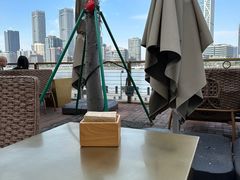 -蟹家大院 · 独揽江景(滨江店)