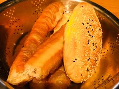 甜大饼-弄堂咪道-饭香·面香·馄饨香(钦州北路田尚坊店)
