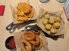 -必胜客(桐梓坡店)