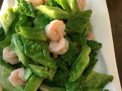 虾仁苦瓜-滨海小渔村·海肠捞饭·鲅鱼水饺·特色老火鱼丸汤(华田店)