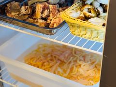 -金鼎雪山牦牛杂火锅(理县总店)