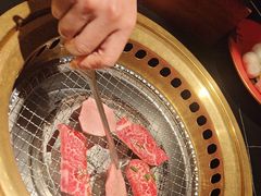 -山川小町·极番烧肉(新地假日广场店)