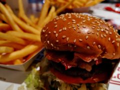 -The Habit Burger Grill 哈比特汉堡(复兴soho店)