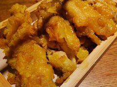 棒棒的蛋黄鸡翅-弄堂里·寻味杭州(湖滨银泰in77C区店)