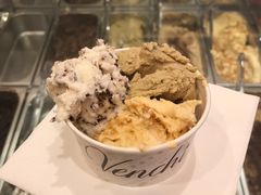 -VENCHI 闻绮(上海佛罗伦萨小镇店)