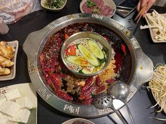-洞亭火锅(防空洞总店)