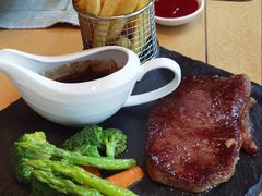 西冷牛排配黑椒汁-TABLE·味西餐厅-成都茂业JW万豪酒店