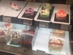 -巴黎贝甜(大宁国际商业广场店)