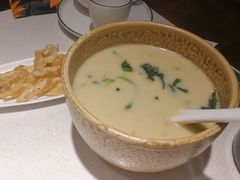 老济南甜沫-闫府私房菜·百年鲁菜(恒隆店)