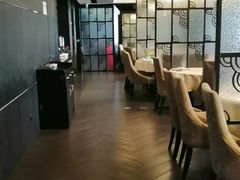 -新镇江酒家(南京西路店)
