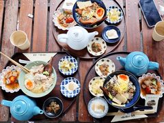 -啢啢茶寮(芳华横街店)