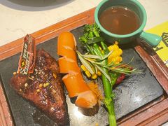 -西语炭烧牛排·西厨(滨湖万科里店)