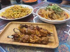 -乡村馕坑肉·烧烤·新疆菜·本地人更爱吃(阿勒泰首店)