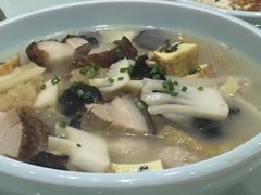 -侬佳蒸菜馆(听潮店)