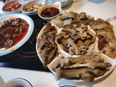 -英子补身汤(海兰路店)