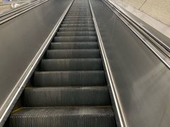 -体育场(地铁站)