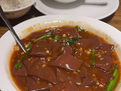 -爱碗亭·鲜炒湖南菜(壹城中心店)