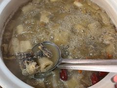 -东巴谷野生菌火锅餐厅