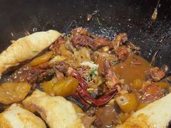 -万里闯关东铁锅炖菜馆(高新旗舰店)