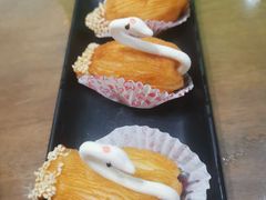 天鹅榴莲酥-北部湾鼎盛茶楼(银滩店)