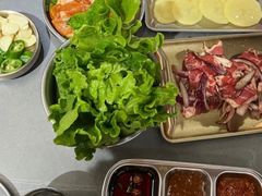 -围炉肉舍•炭烤活鳗•丹东海鲜烤肉(步行街店)