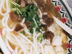 十年经典牛肉粉-鑫花溪牛肉米粉(人民广场店)