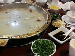 -颜氏双江清水鱼一养身火锅(磁器口店)