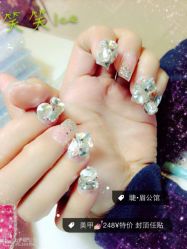 -睫乐园•睫公馆•美睫美甲沙龙