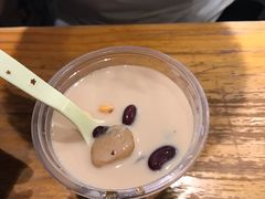 奶茶味燒仙草-八婆婆烧仙草(曾厝垵店)