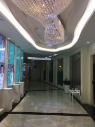 -瑞丽口腔·美学矫正中心