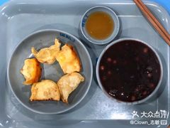 -天天锅贴王(迎凤街店)