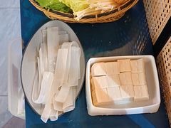-鲜念蒸汽石锅鱼(红山6979店)