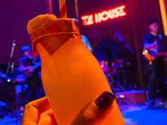 -TZ House音乐现场(来福士中心店)