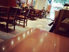 -星巴克(广州淘金路店)