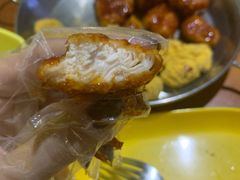 -BHC炸鸡(明洞总店)