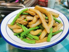 -昱龙大盆牛蛙馆(三兴街总店)