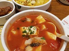 -渝是乎川渝小炒(新世界百货望京店)